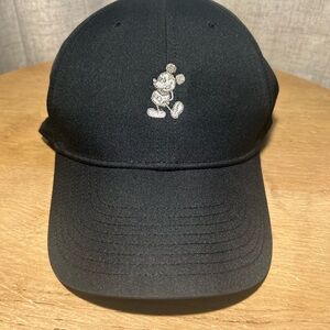Disney Parks Mickey Mouse Nike Legacy91 Golf Dri Fit Black Adult Unisex Hat Cap
